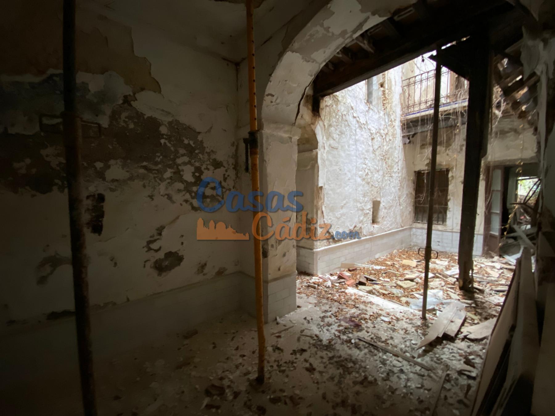 For sale of house in El Puerto de Santa María