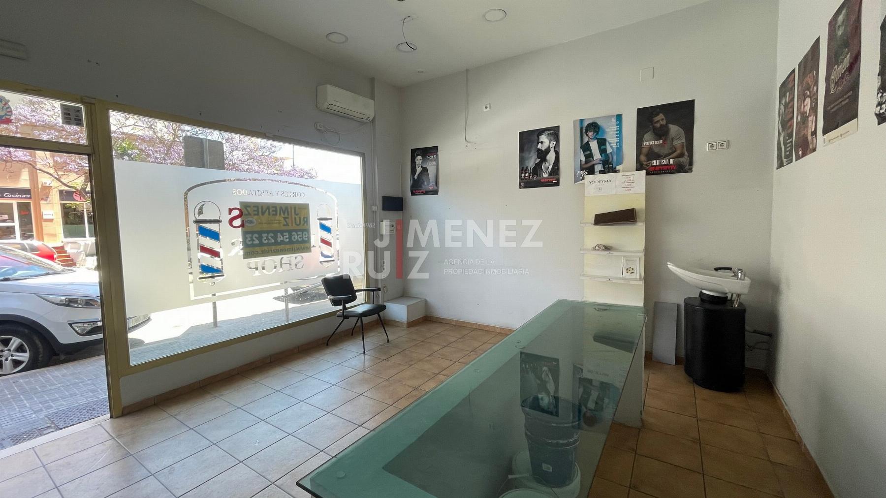 For rent of commercial in El Puerto de Santa María
