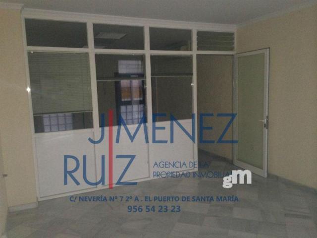 For sale of office in El Puerto de Santa María