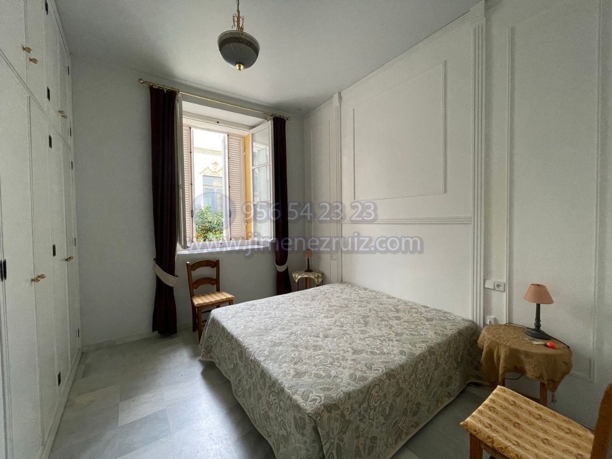 For sale of flat in El Puerto de Santa María