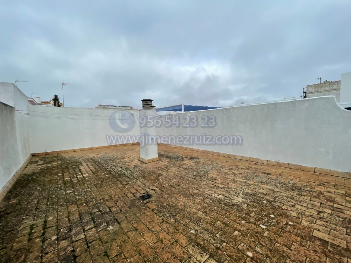 For sale of flat in El Puerto de Santa María