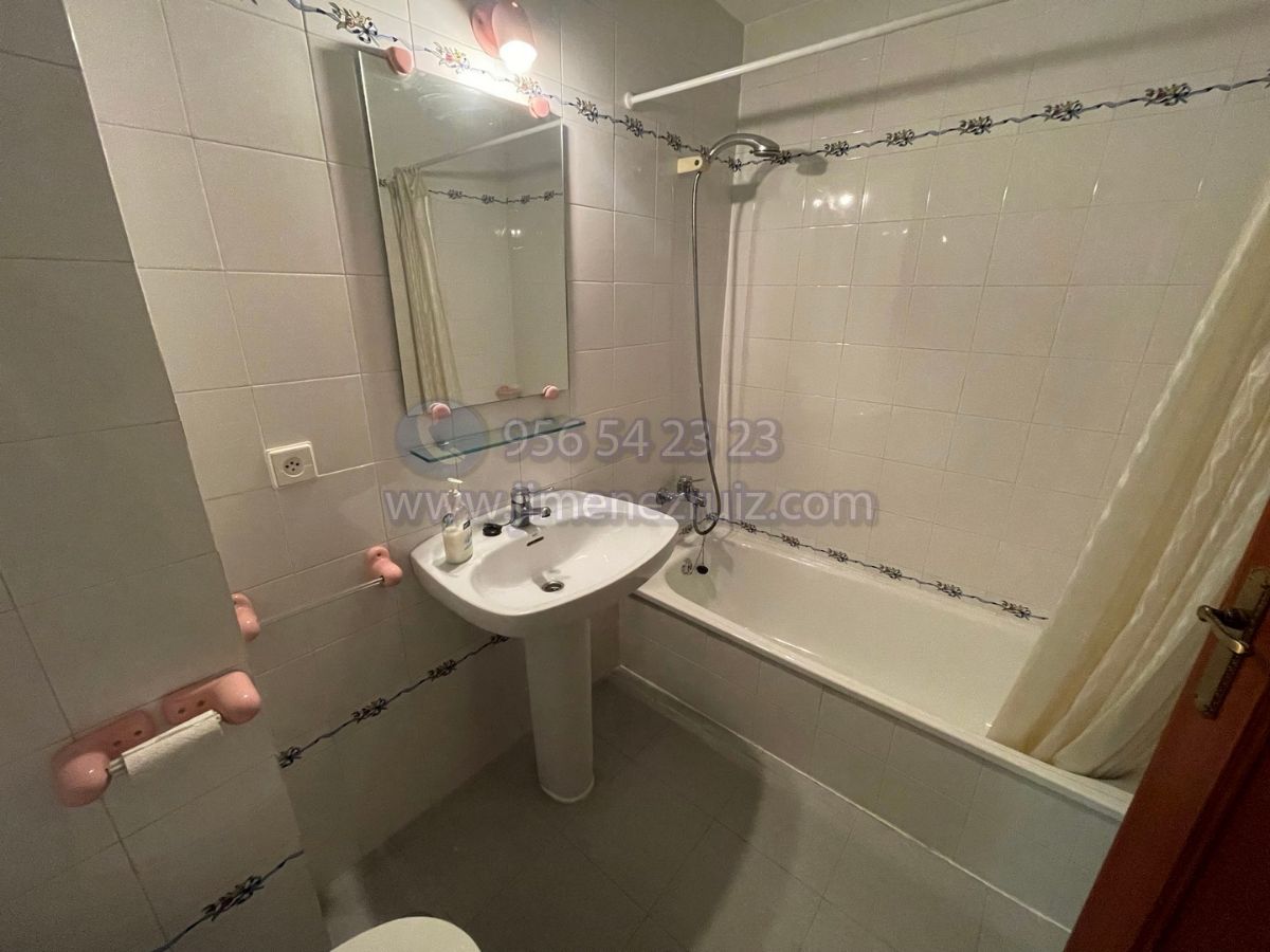 For sale of flat in El Puerto de Santa María