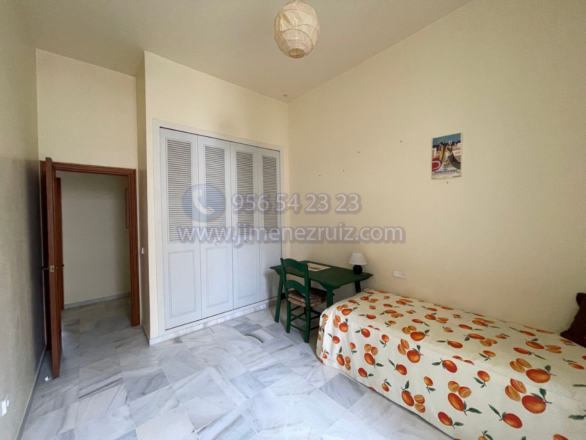 For sale of flat in El Puerto de Santa María