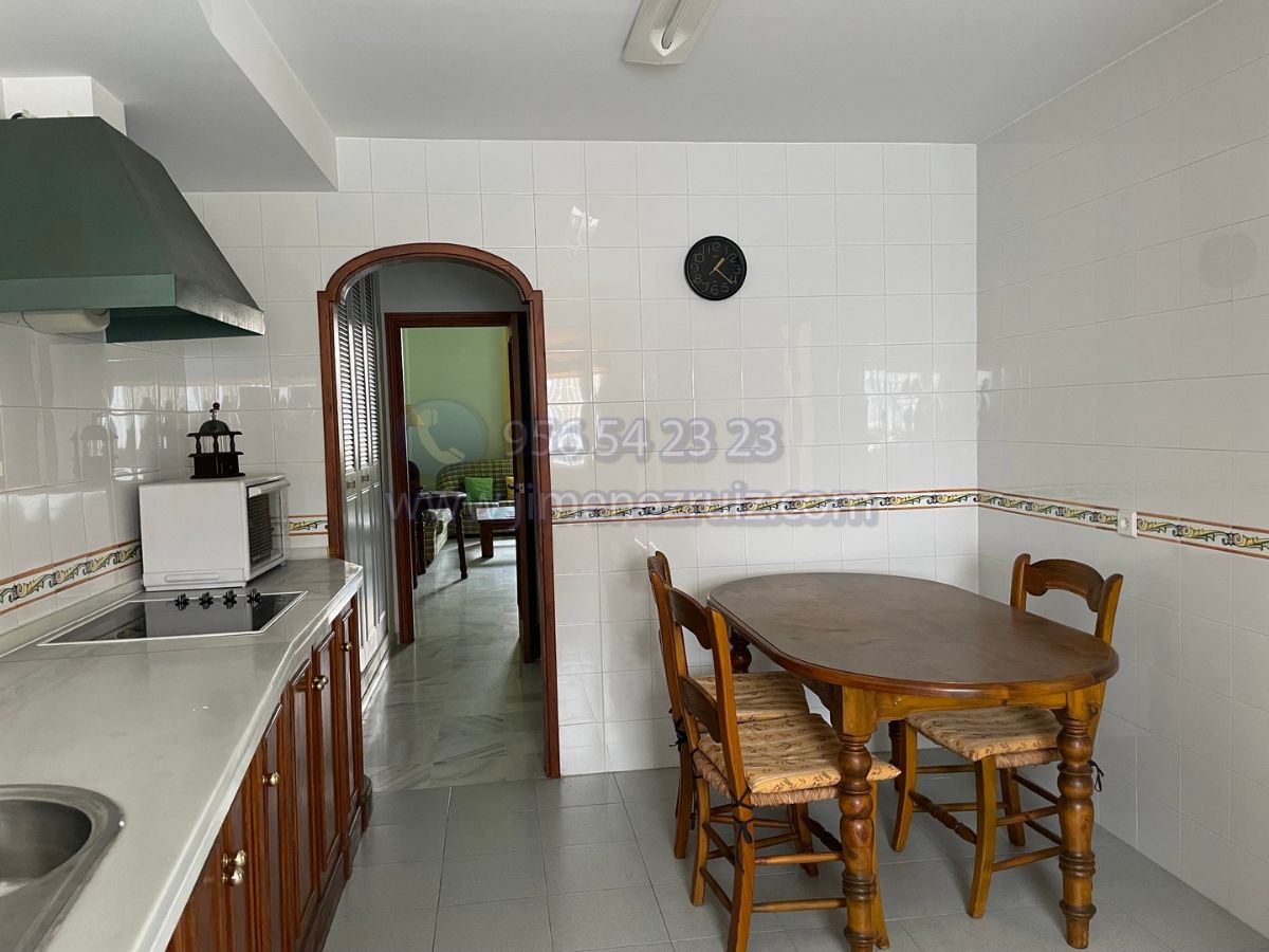 For sale of flat in El Puerto de Santa María