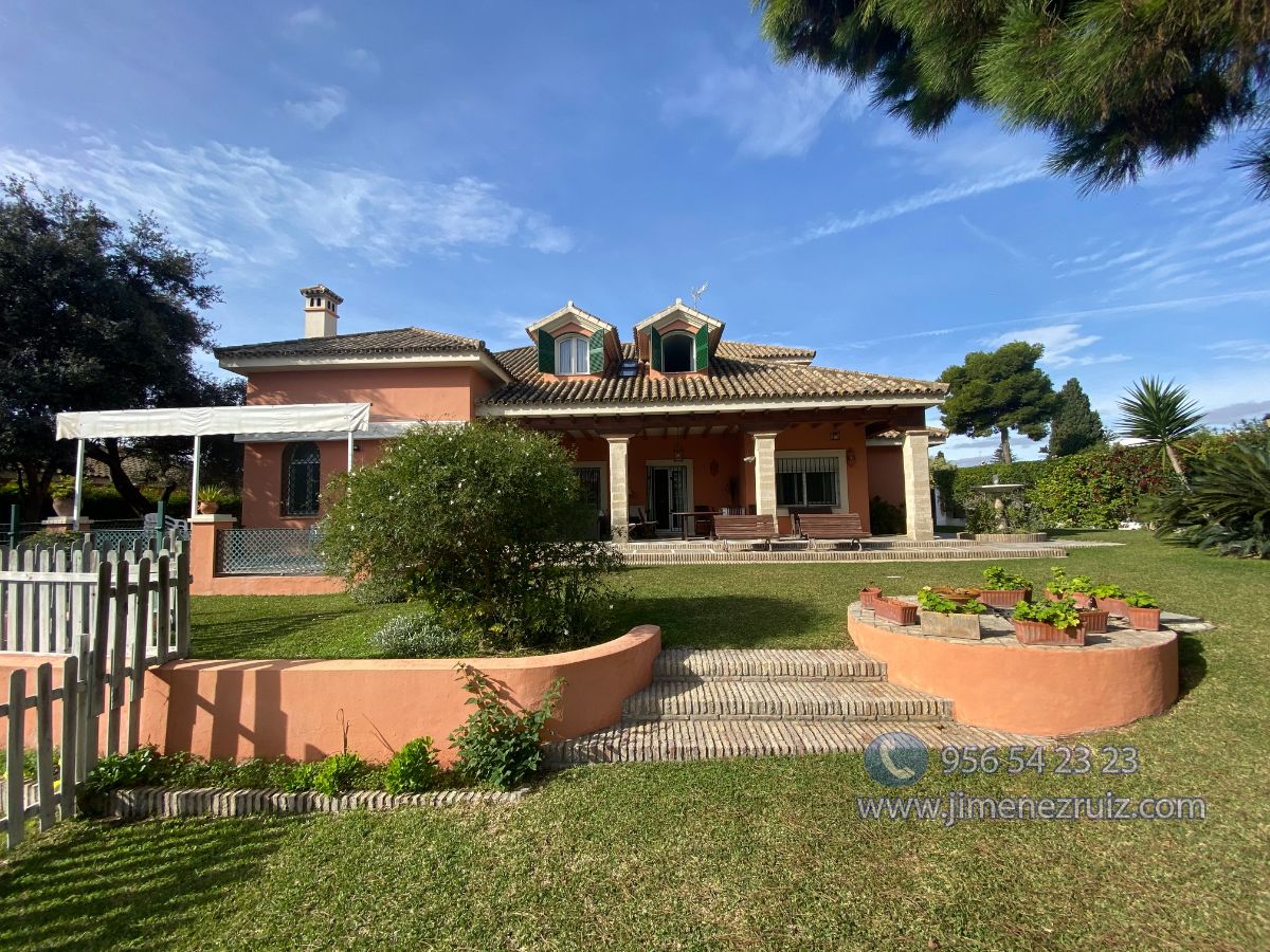 For sale of chalet in El Puerto de Santa María