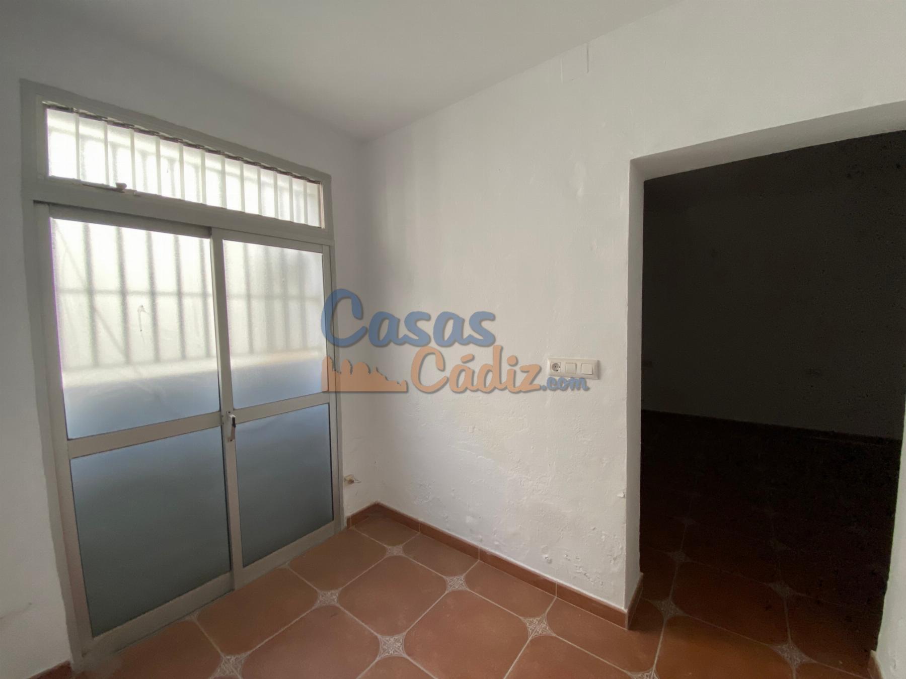 For sale of flat in El Puerto de Santa María