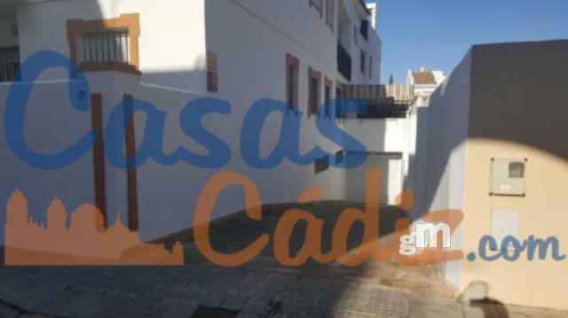 For sale of garage in Rota