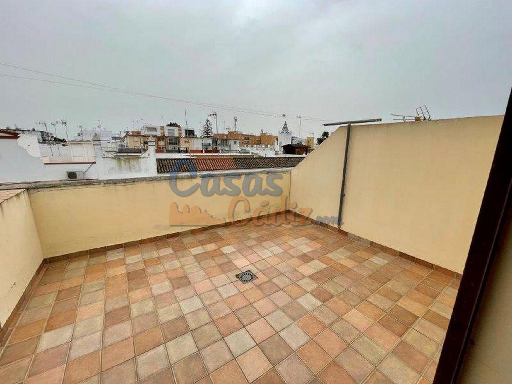 For sale of duplex in Chipiona