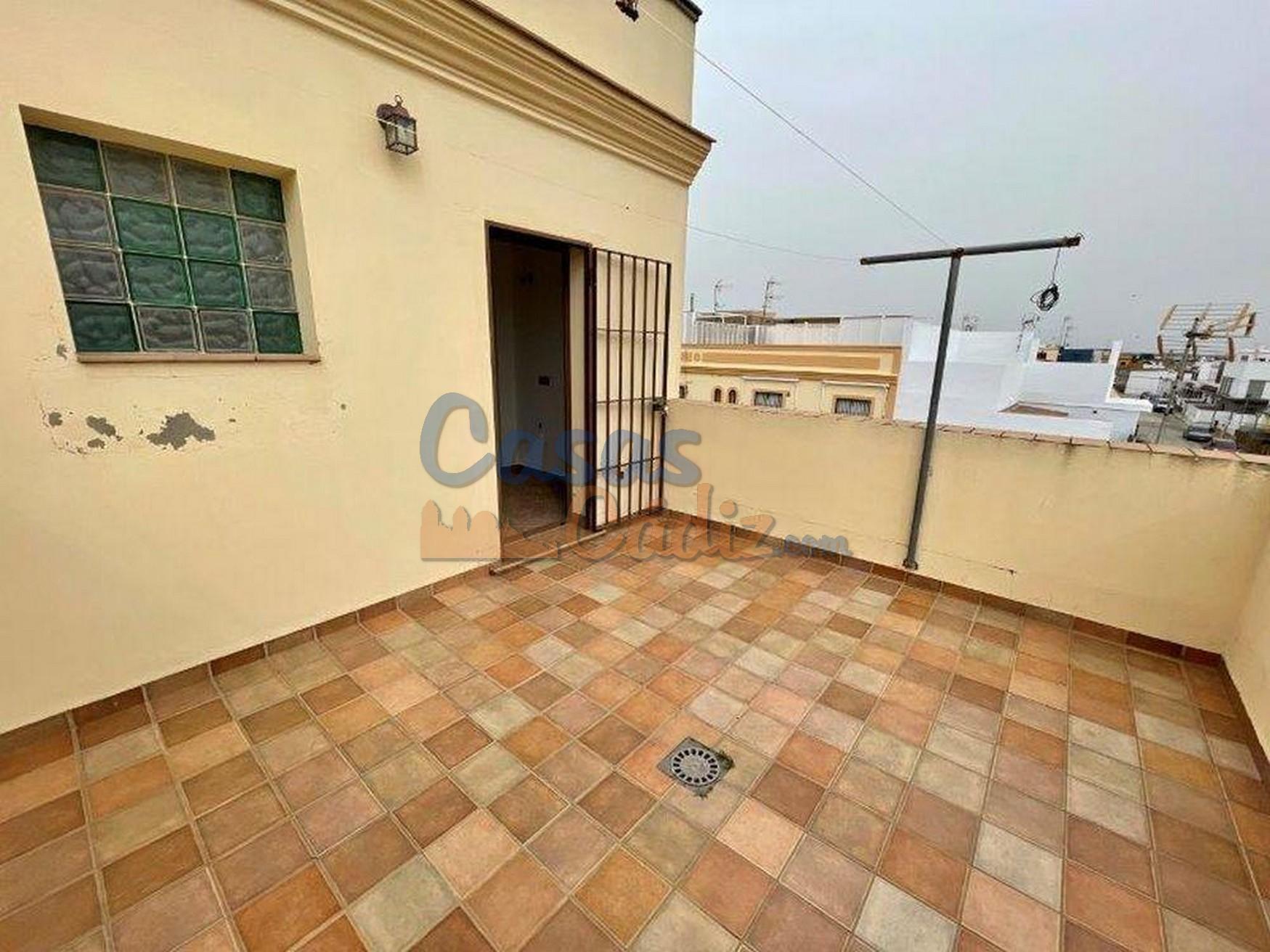 For sale of duplex in Chipiona