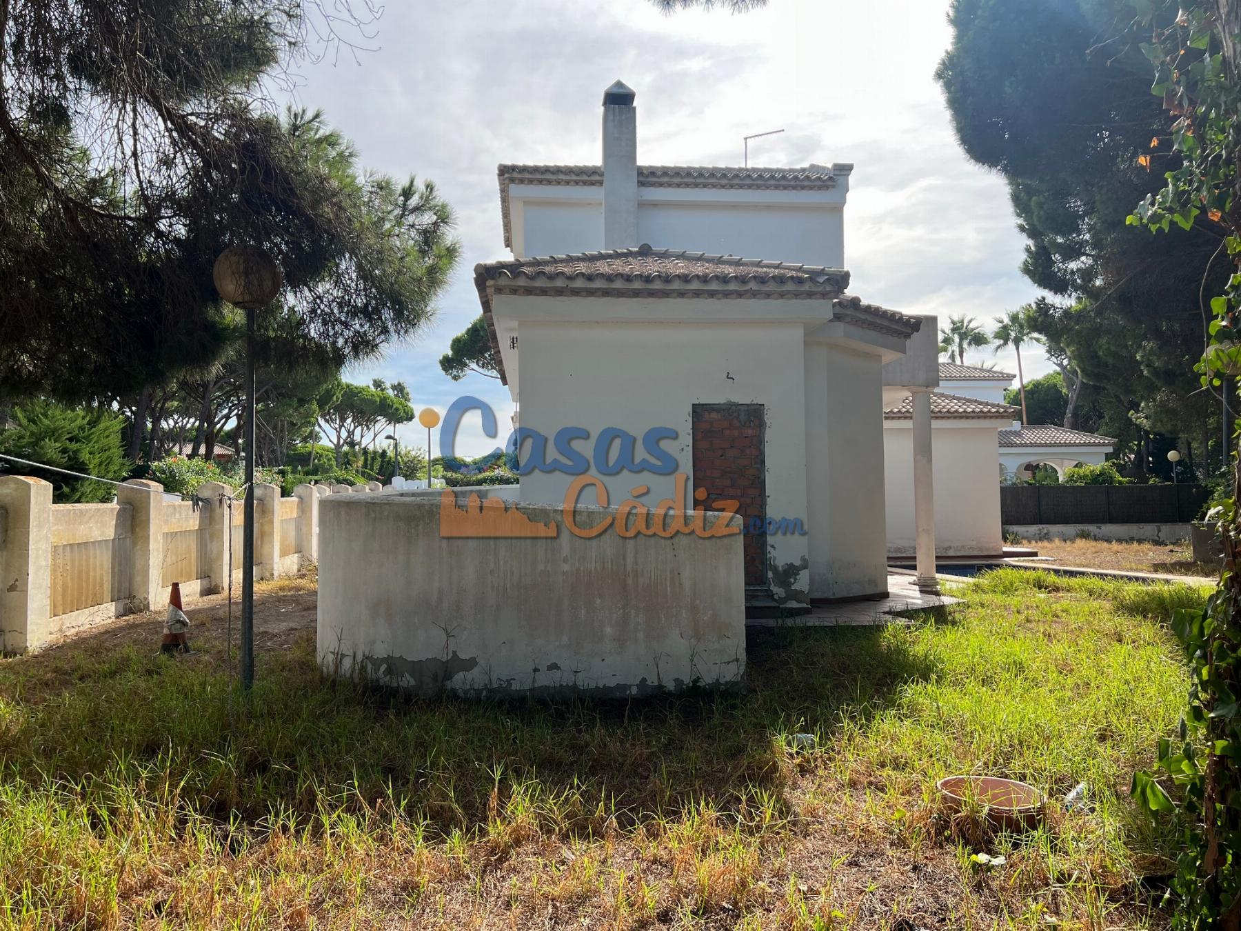 For sale of chalet in Conil