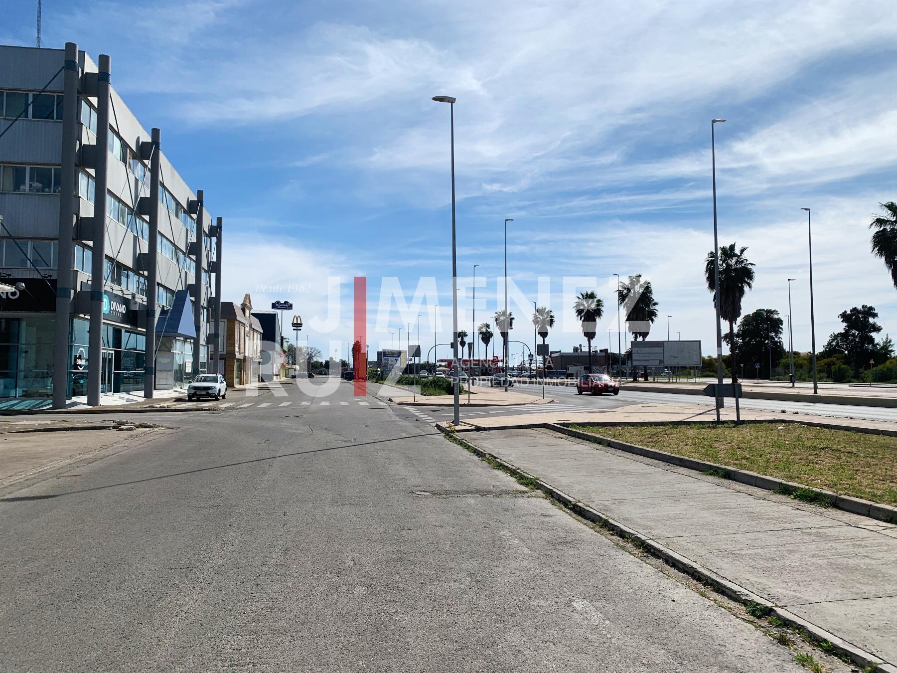 For sale of industrial plant/warehouse in El Puerto de Santa María