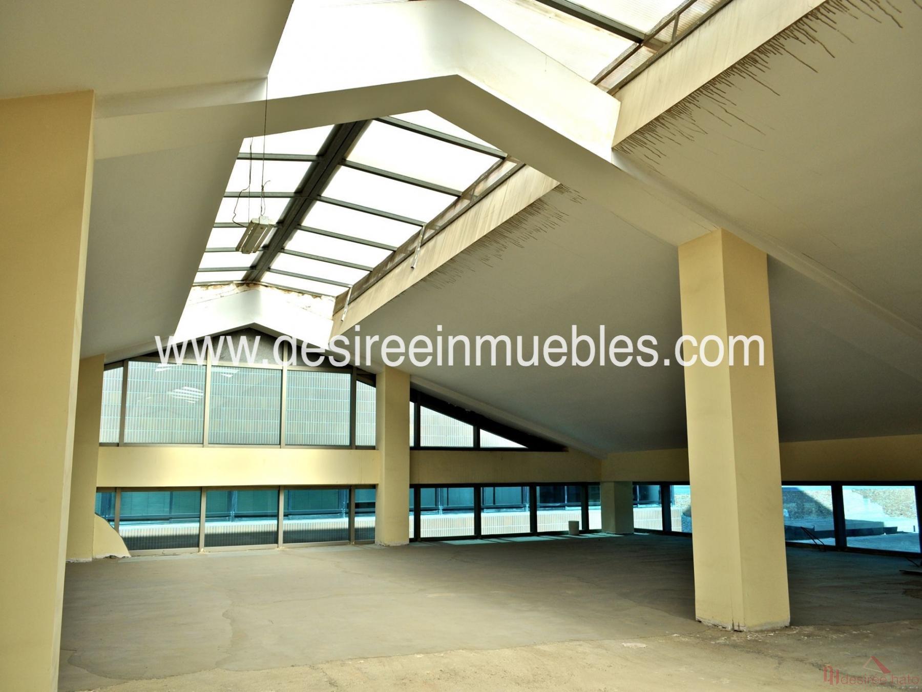 For sale of building in Valencia