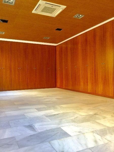 Til salg fra kontor i Valencia