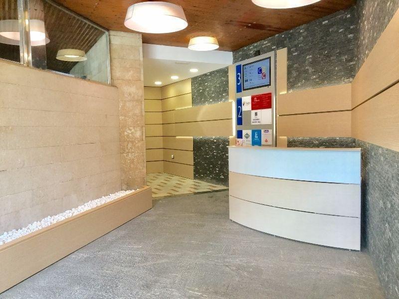 Til salg fra kontor i Valencia