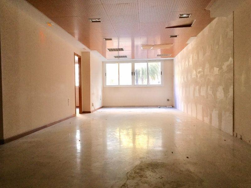 Til salg fra kontor i Valencia