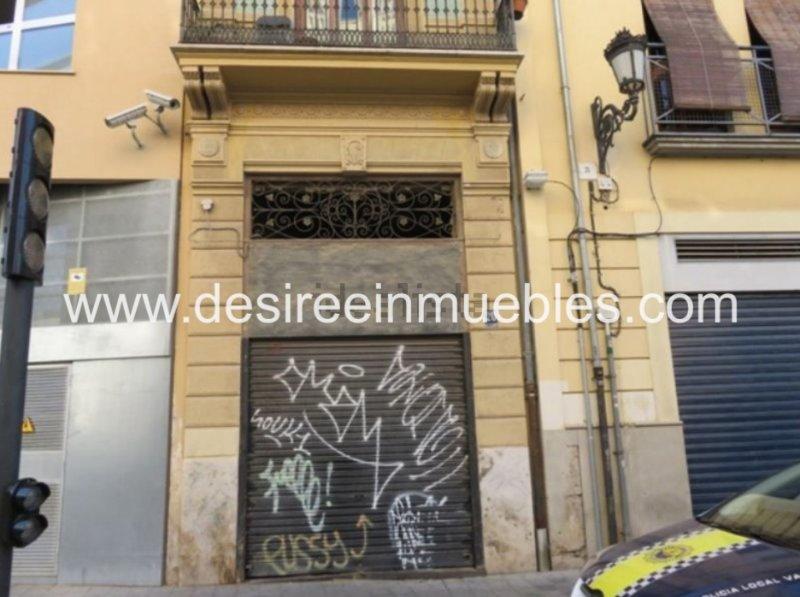Venda de local comercial em Valencia