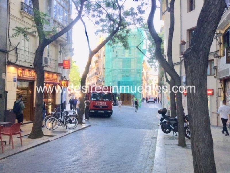 Venda de local comercial em Valencia