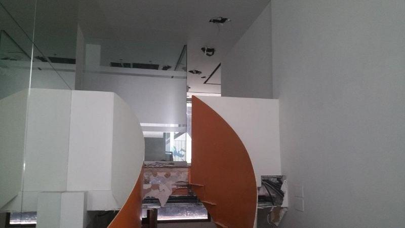 For sale of commercial in Valencia