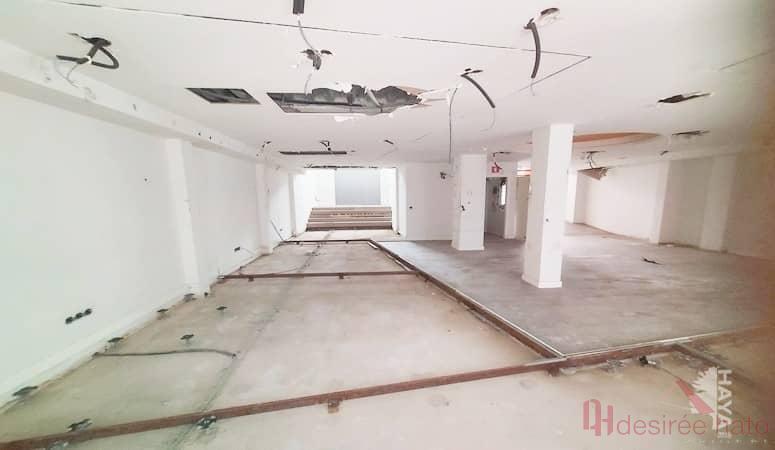 For sale of commercial in Valencia