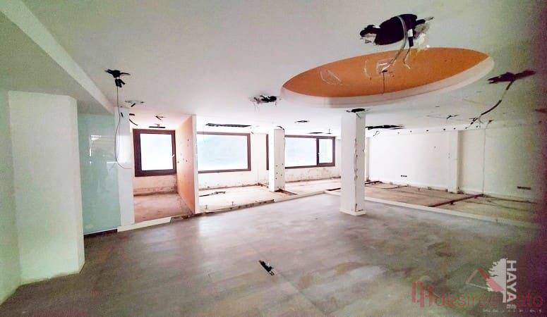 For sale of commercial in Valencia