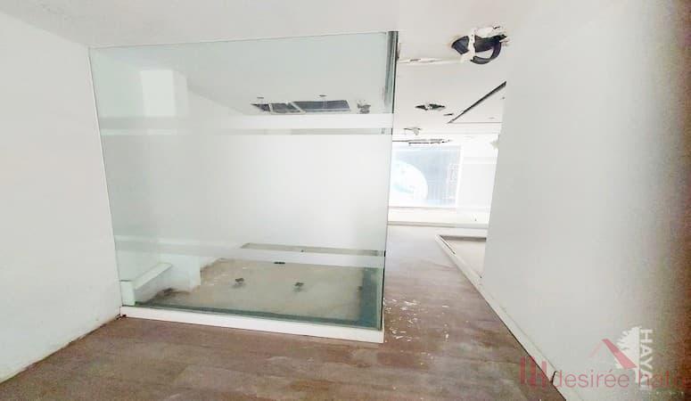 For sale of commercial in Valencia