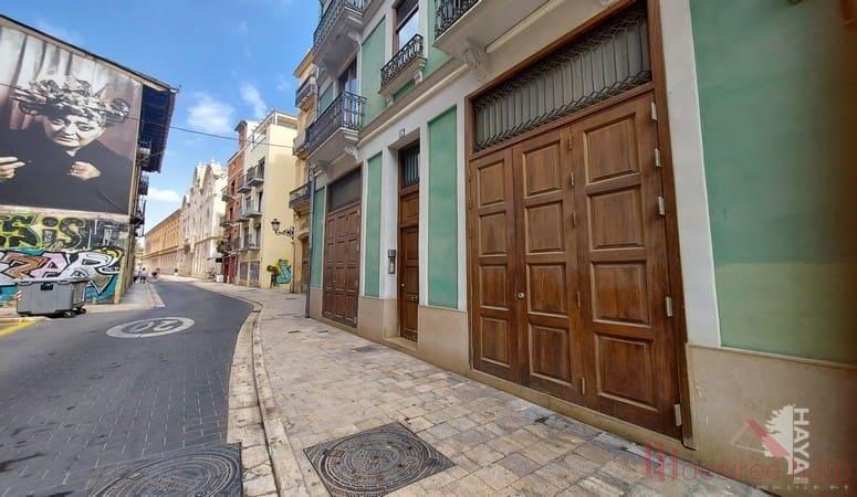 For sale of commercial in Valencia