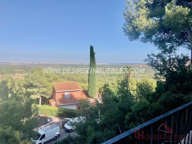 Venta de chalet en Chiva