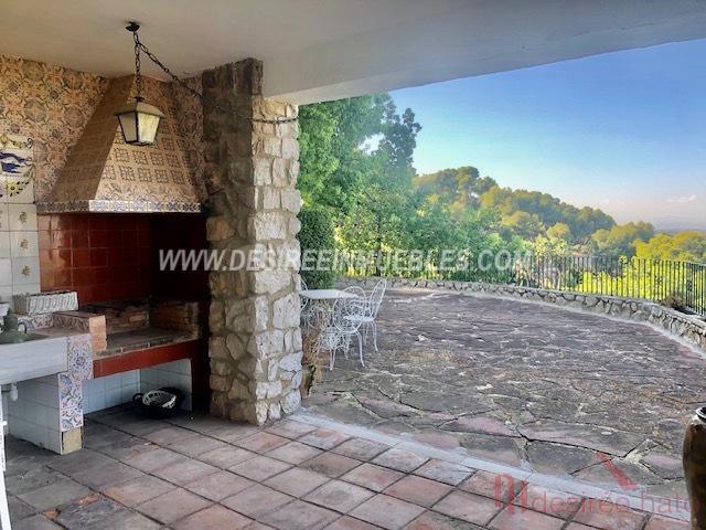 Venta de chalet en Chiva