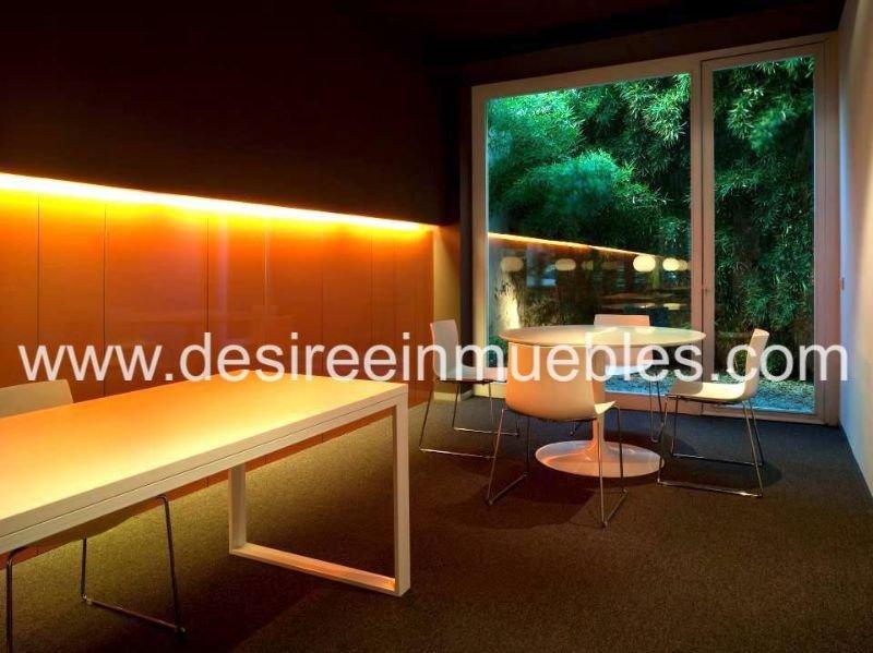 Myynti
 from
 liiketila sisään

 Valencia