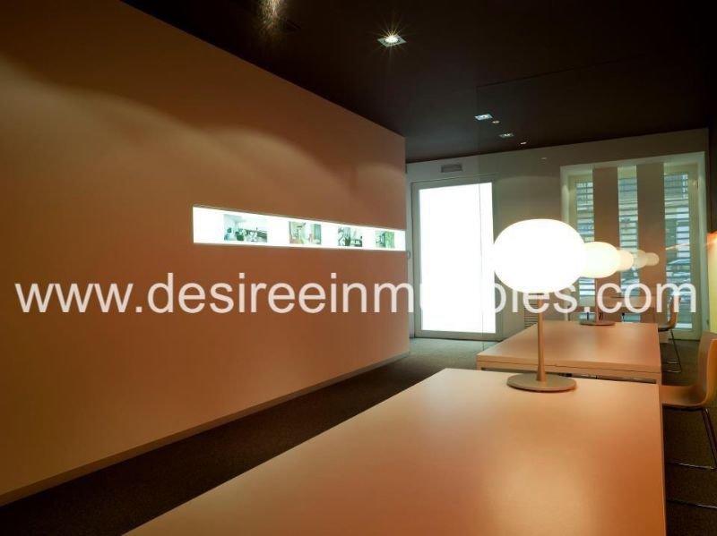 Myynti
 from
 liiketila sisään

 Valencia