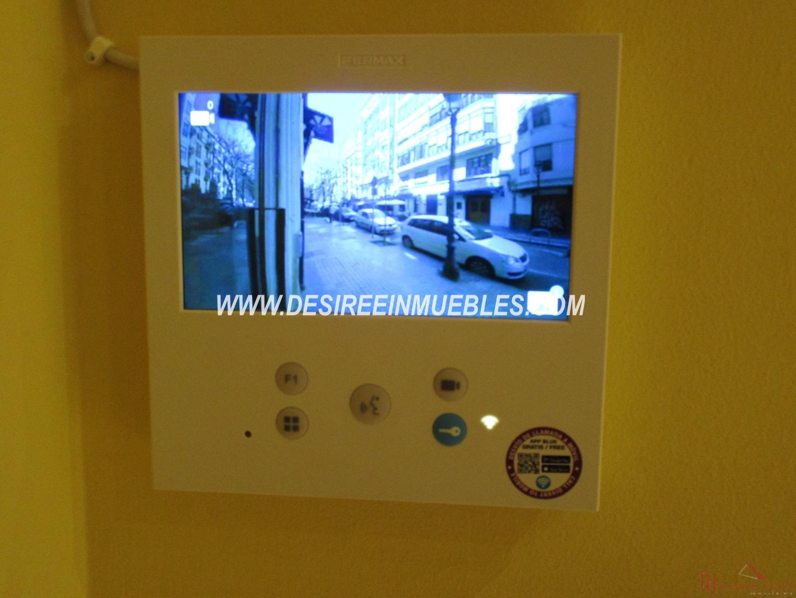 For sale of flat in Valencia