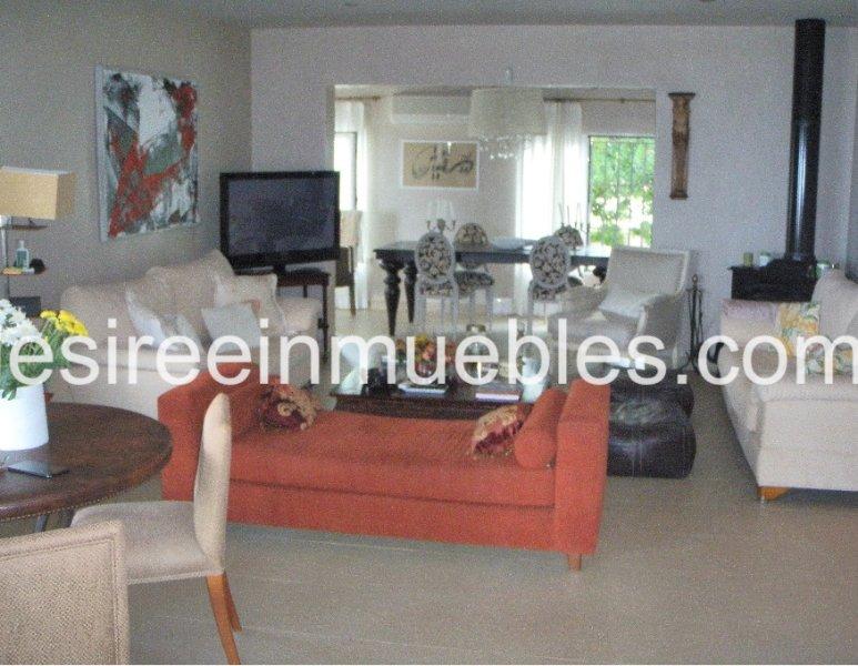 Zu verkaufen von chalet in
 Calpe