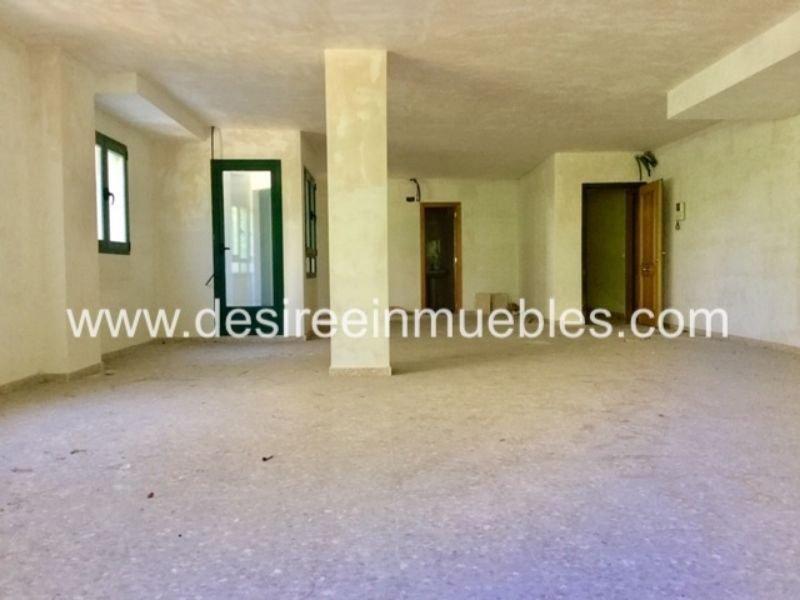 For rent of office in Valencia