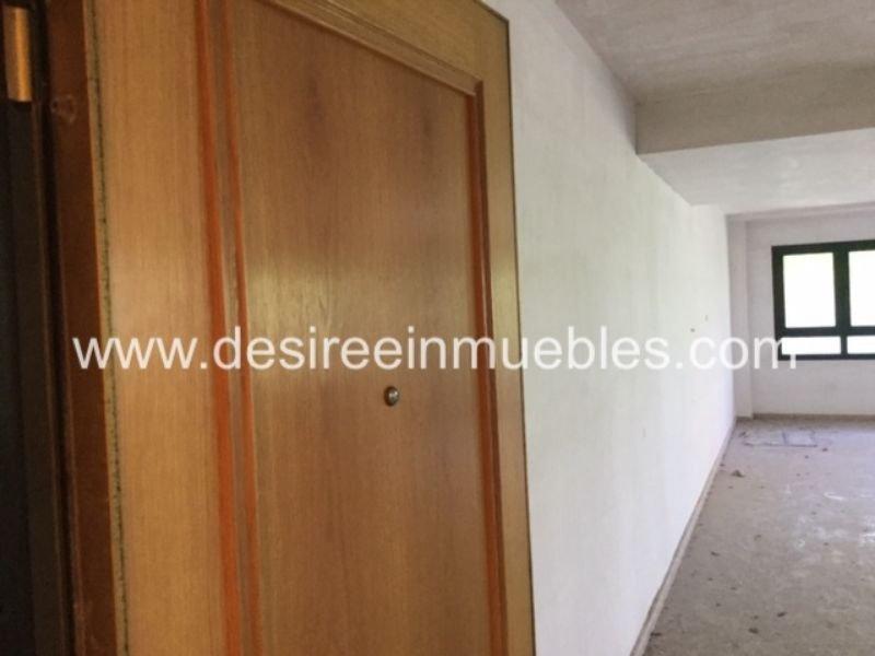 For rent of office in Valencia