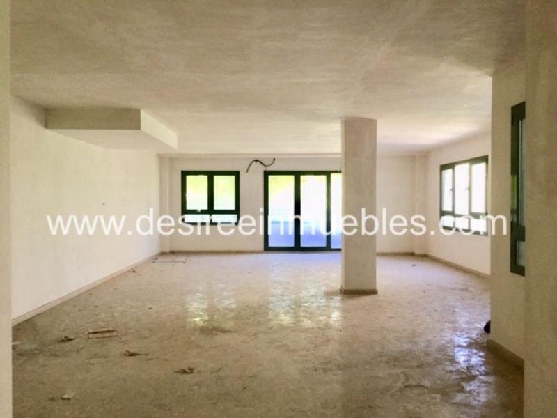 For rent of office in Valencia