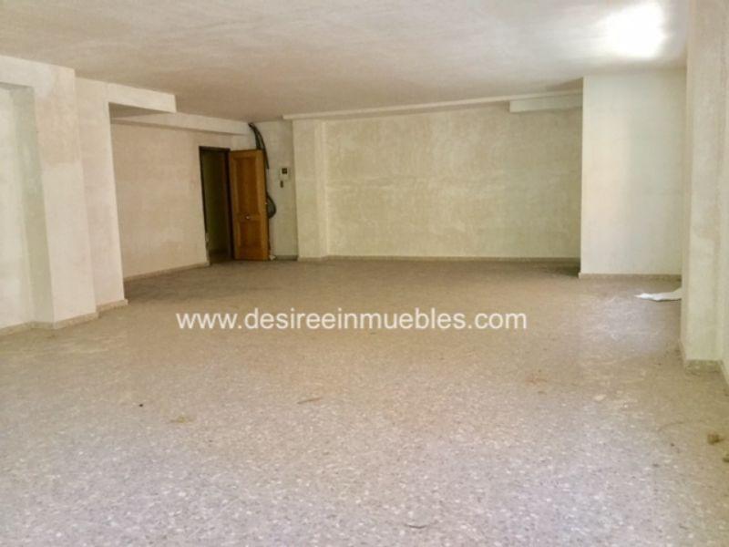 For rent of office in Valencia