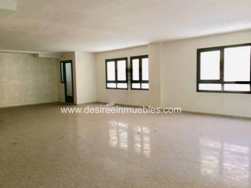 For rent of office in Valencia