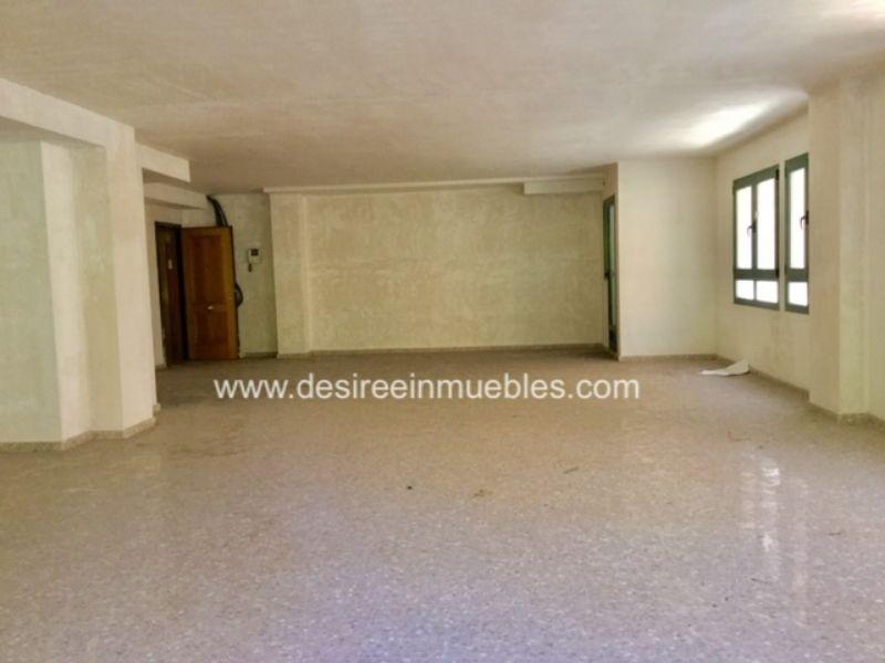 For rent of office in Valencia