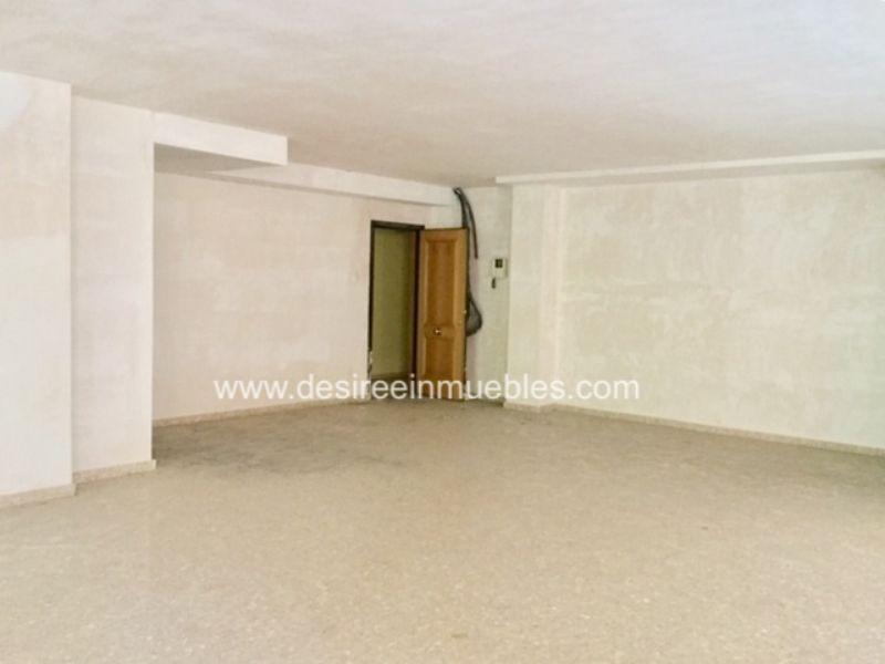 For rent of office in Valencia