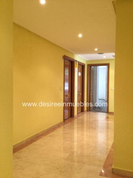 For rent of office in Valencia