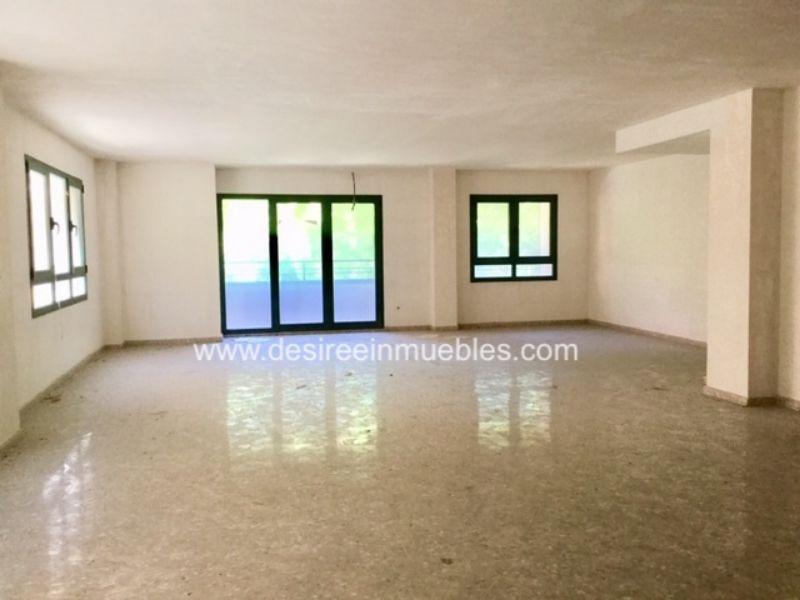 For rent of office in Valencia
