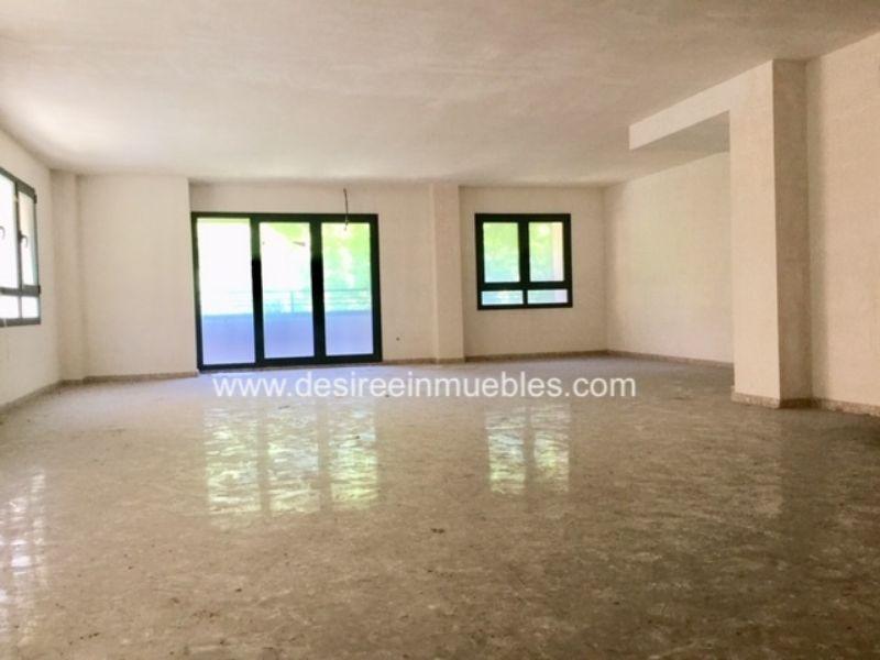For rent of office in Valencia