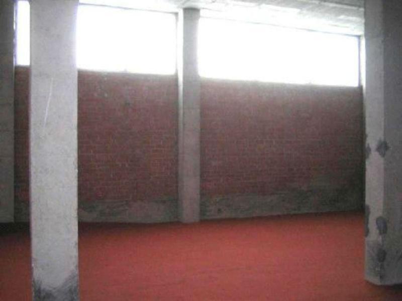 Til salg fra forretningslokale i Valencia