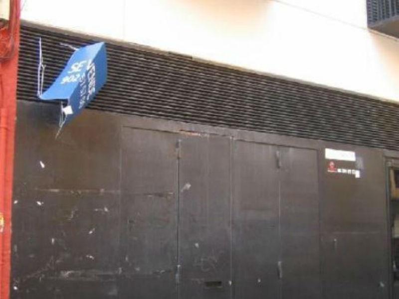 Til salg fra forretningslokale i Valencia