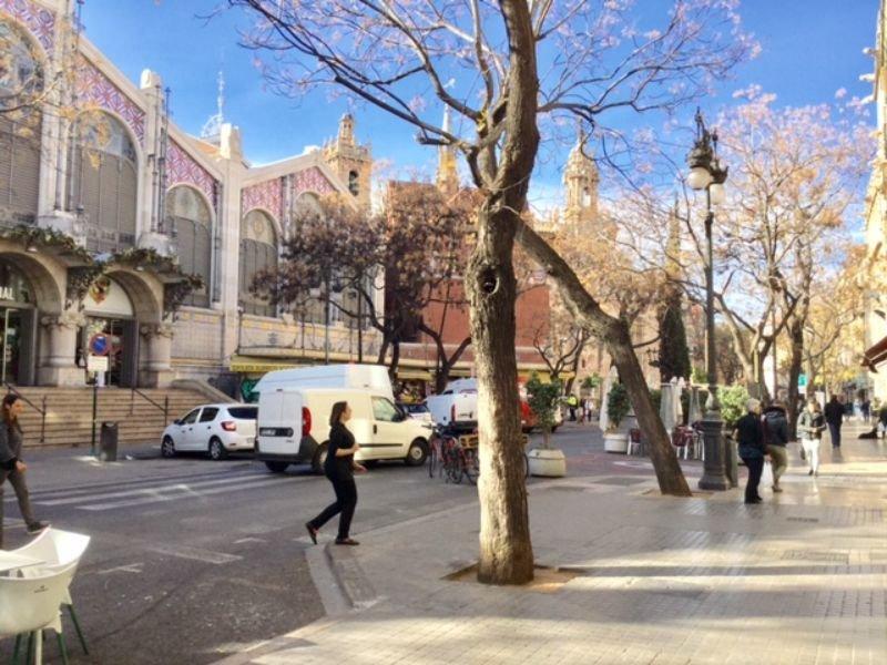 For sale of building in Valencia