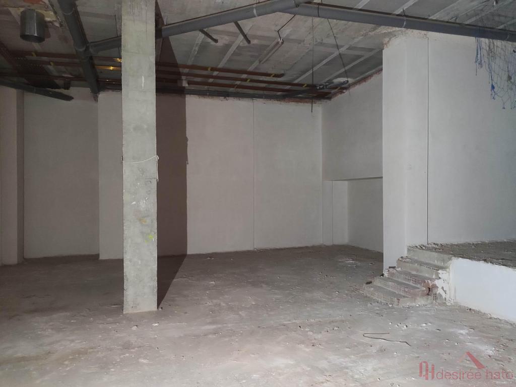 For sale of commercial in Valencia