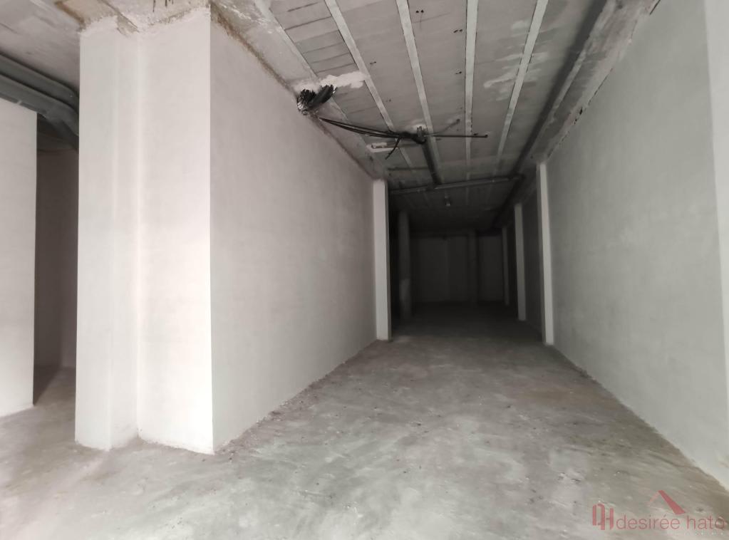For sale of commercial in Valencia