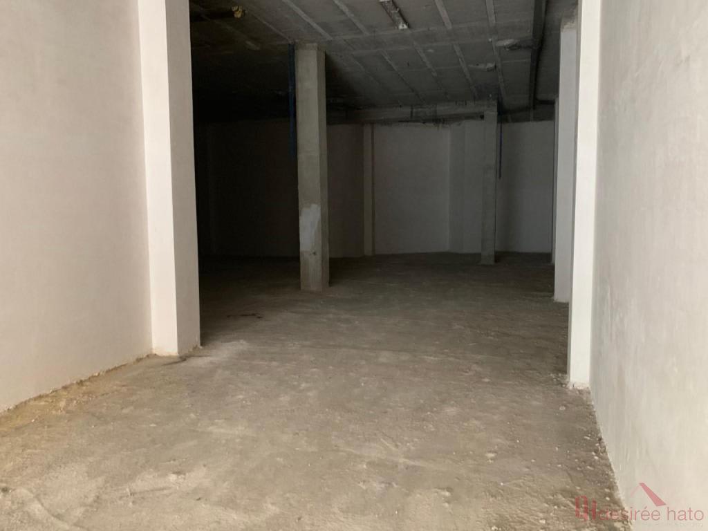 For sale of commercial in Valencia