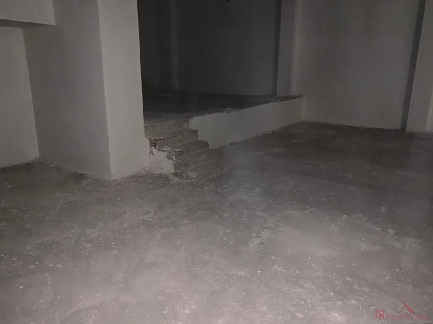 For sale of commercial in Valencia