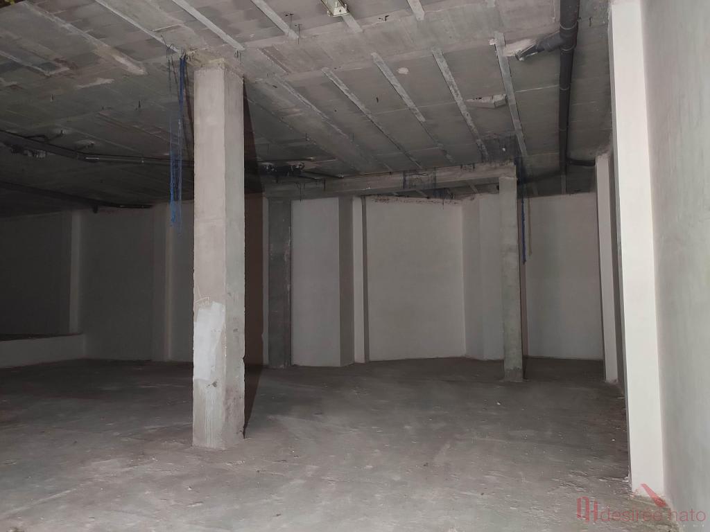 For sale of commercial in Valencia